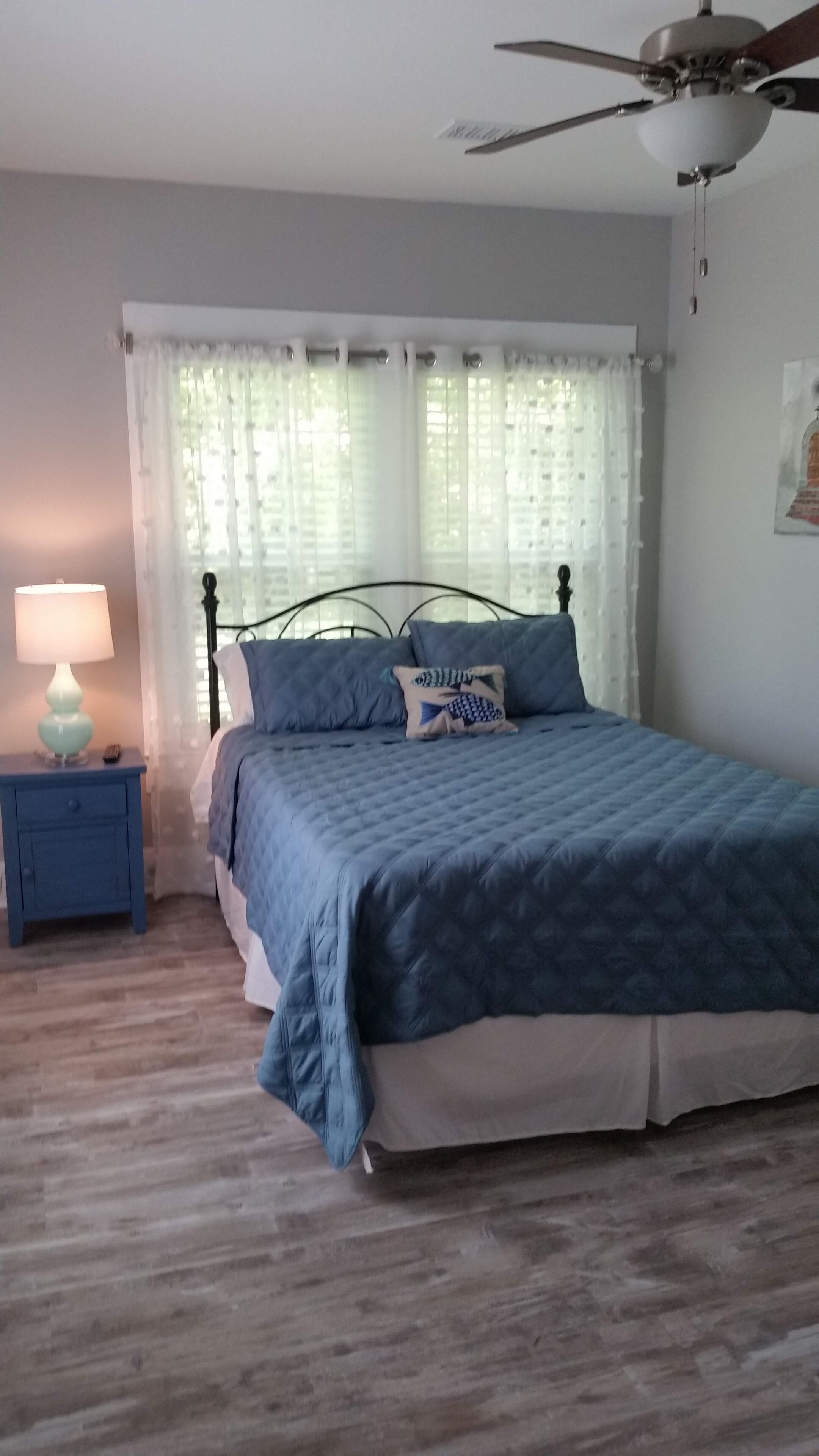 2 chambres, fer et planche à repasser, Wi-Fi gratuit, draps fournis