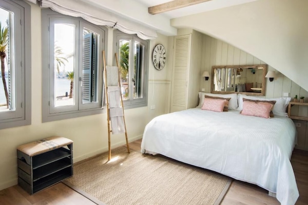 Hypo-allergenic bedding, individually decorated, individually furnished