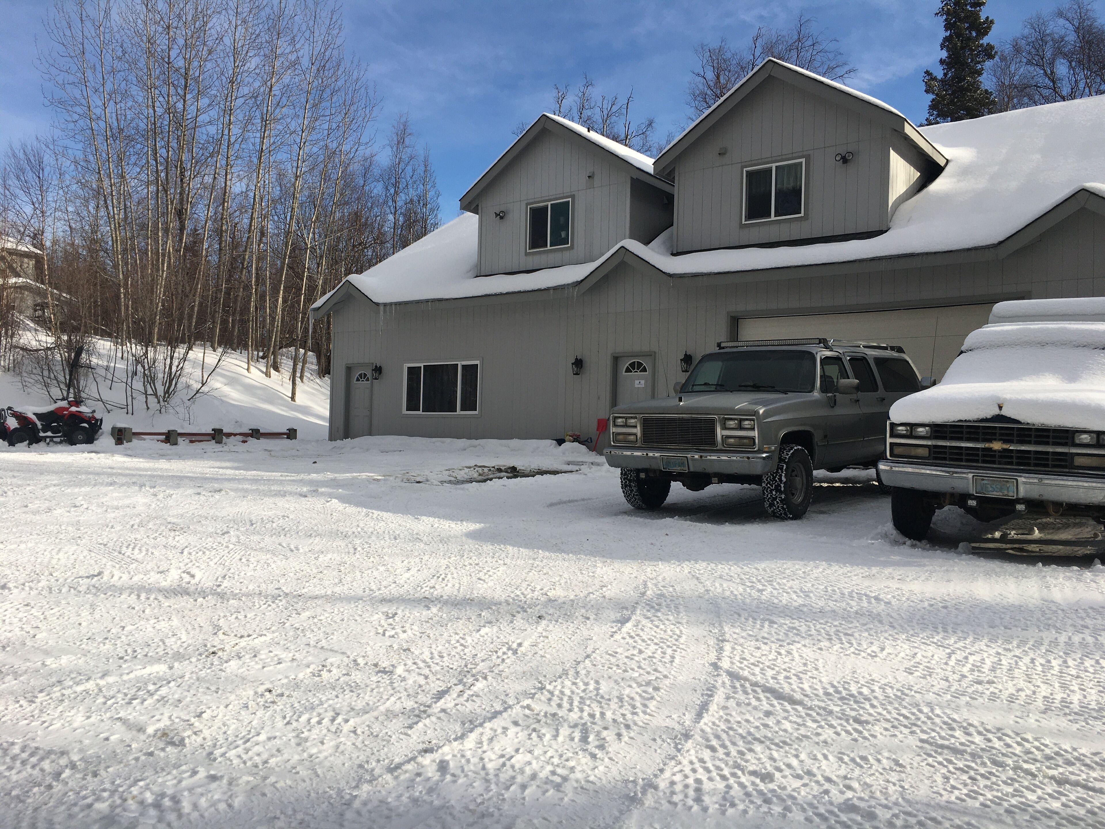 2 BEDROOM, LONG TERM LEASE OF AT LEAST 1 YEAR CONTRACT