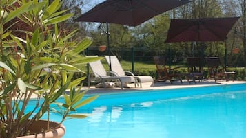 Piscine extérieure, piscine chauffée