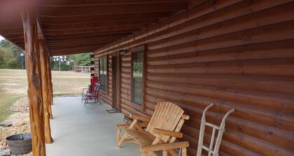 Cozy rural cabin near Texas A&M University