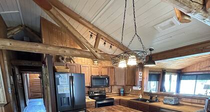 Best Lake in Southwest Michigan! Pontoon Boat included. Private beach frontage.