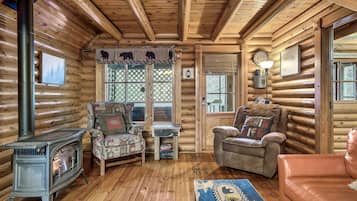 Cabin cơ bản | Phòng khách | TV màn hình phẳng, Netflix, dịch vụ stream