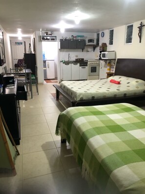 1 chambre, Wi-Fi gratuit, draps fournis