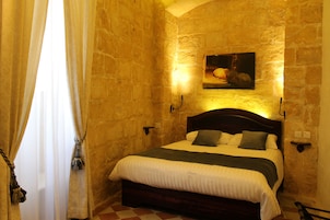 Quarto casal clássico | Vista do quarto