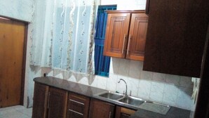 Unclassified image, 2 of 13, button - Puma Gardens and Suites (Kigali)