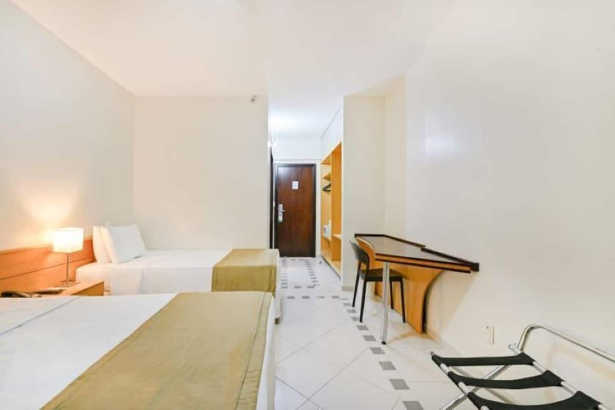 executive triple room | 1 bedroom, minibar, in-room safe, desk