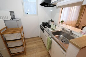 Fridge, microwave, stovetop, electric kettle