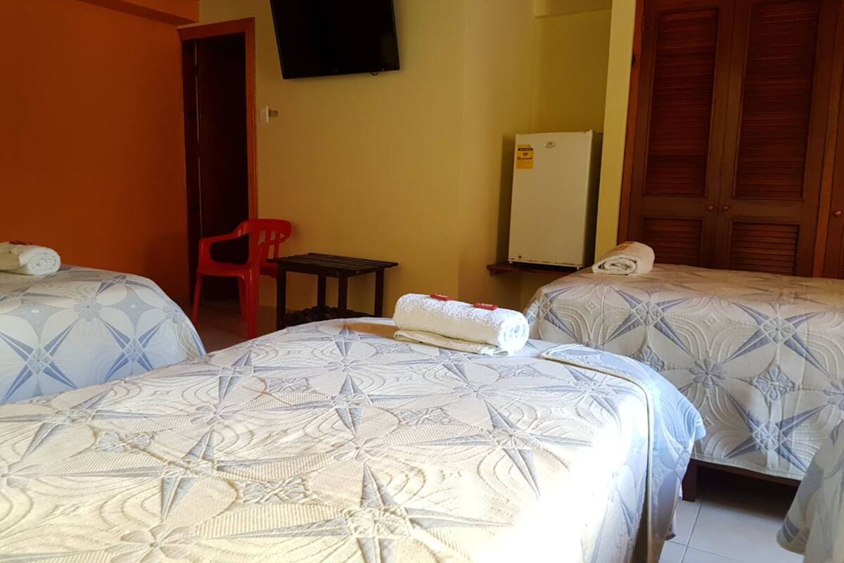 Vierbettzimmer | Minibar, kostenloses WLAN, Bettwäsche