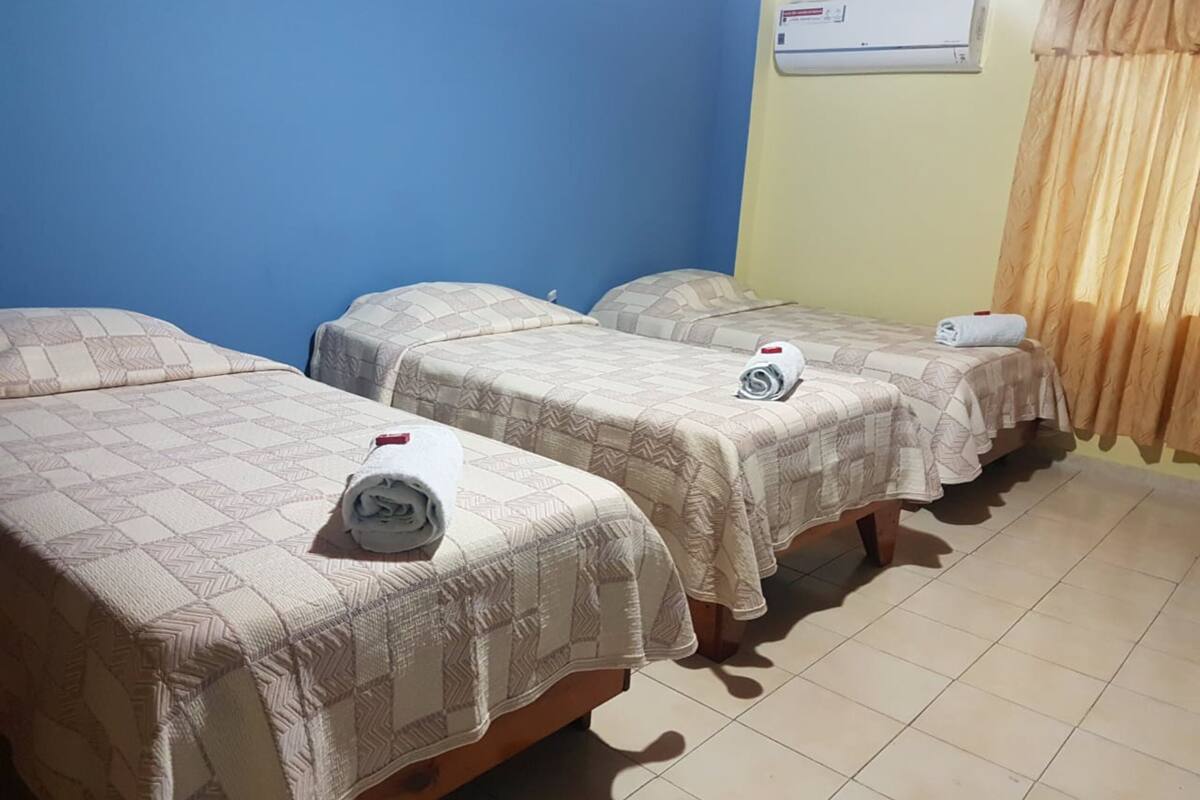 Minibar, kostenloses WLAN, Bettwäsche