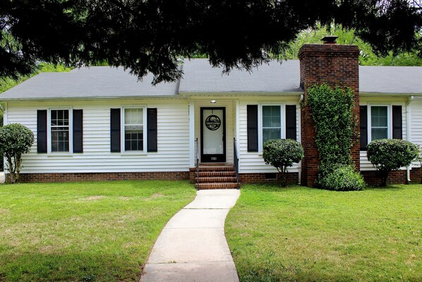Exterior - House on Rae's Creek within earshot of the Masters (Augusta)