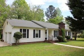 Exterior - House on Rae's Creek within earshot of the Masters (Augusta)