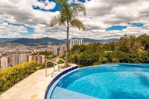 Beheizter Pool