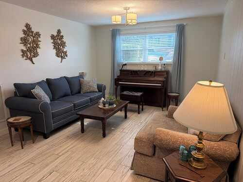 Masters Rental - 2.5 miles from Augusta National! 2 bed, 2.5 bath