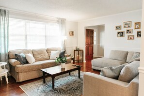 Smart TV, DVD player, books