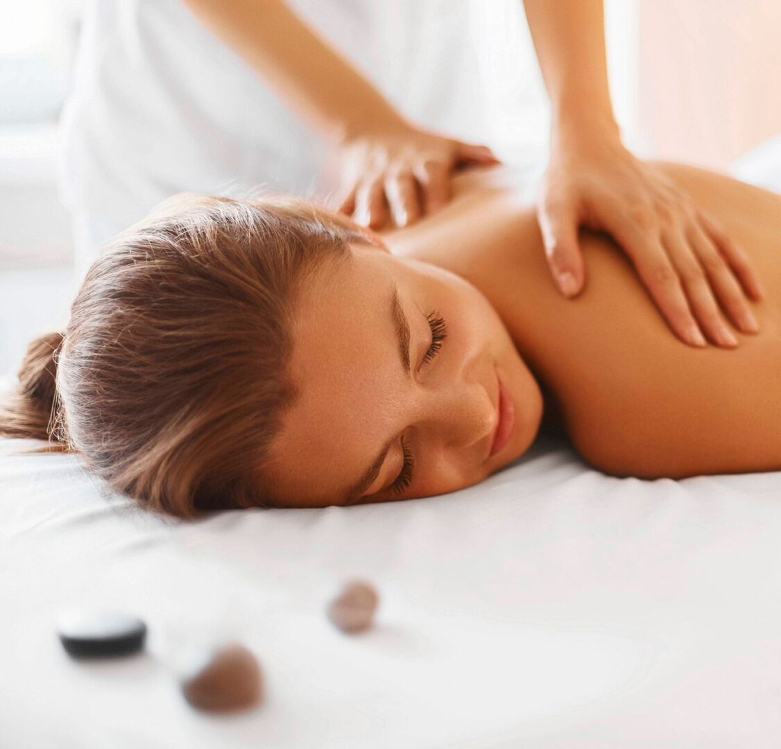 couples treatment room(s), deep-tissue massages, thai massages