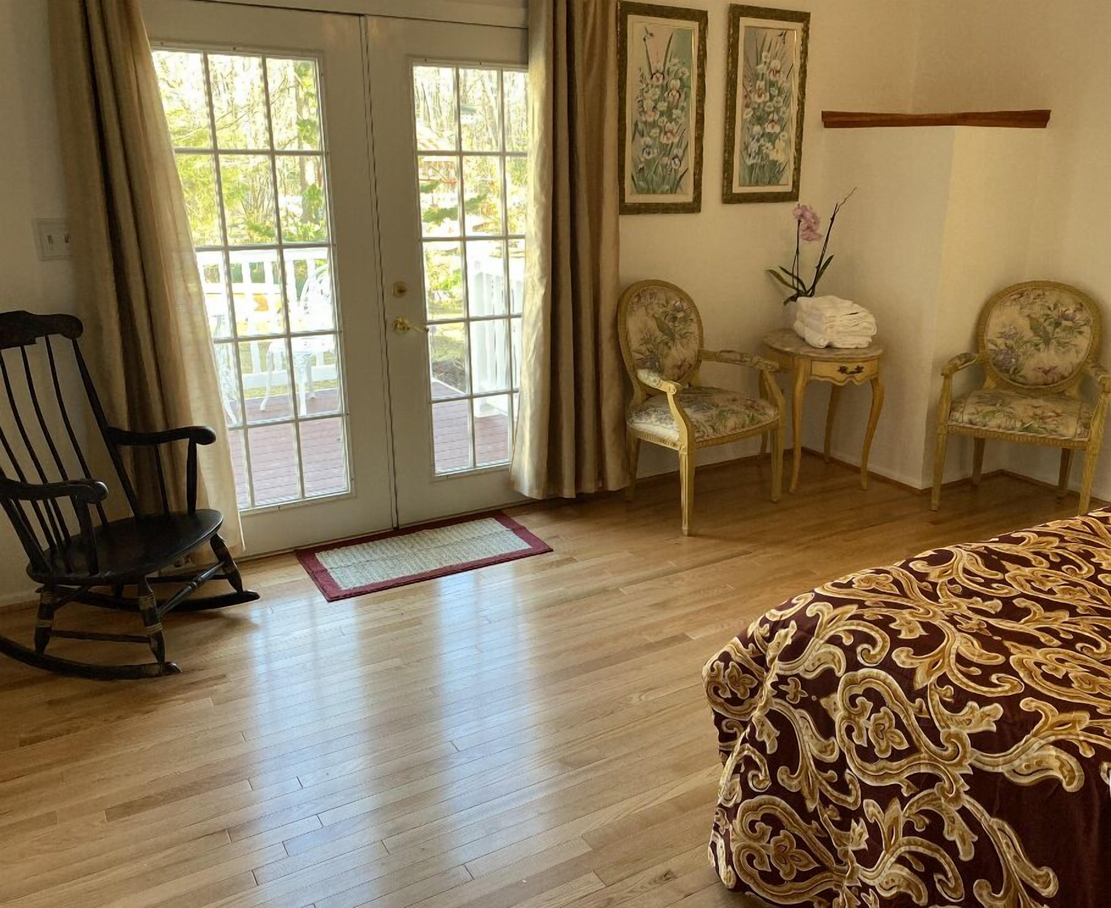 1 chambre, fer et planche à repasser, Wi-Fi gratuit, draps fournis