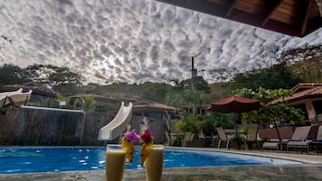 Poolside bar