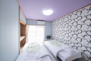 Escritorio, cortinas blackout, wifi gratis y ropa de cama 