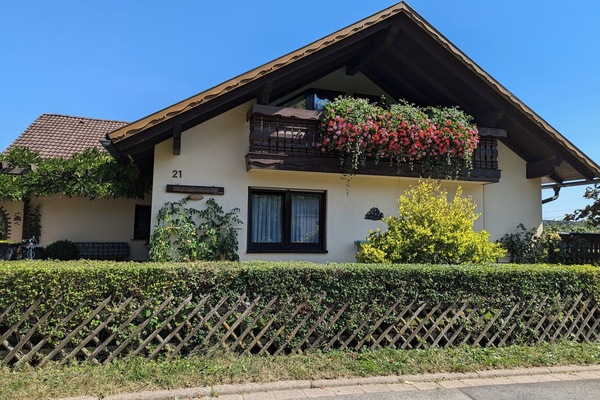 Ferienwohnung " Bergheim" , 55 qm ebenerdig mit Terrasse und Garten