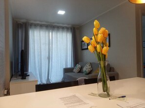 Interior - Apt Praia Da Costa 2 qtos ste w / 2 air cond pool new prime location (Praia da Costa)