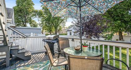 Beach Home next to Boston & T, King Bed, Park Free