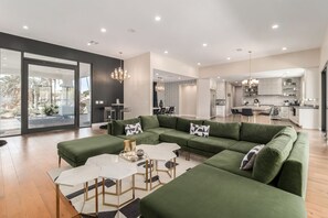 Smart TV, fireplace, stereo, offices