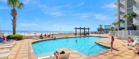 Piscine intérieure