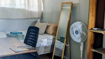 1 chambre, bureau, Wi-Fi gratuit, draps fournis