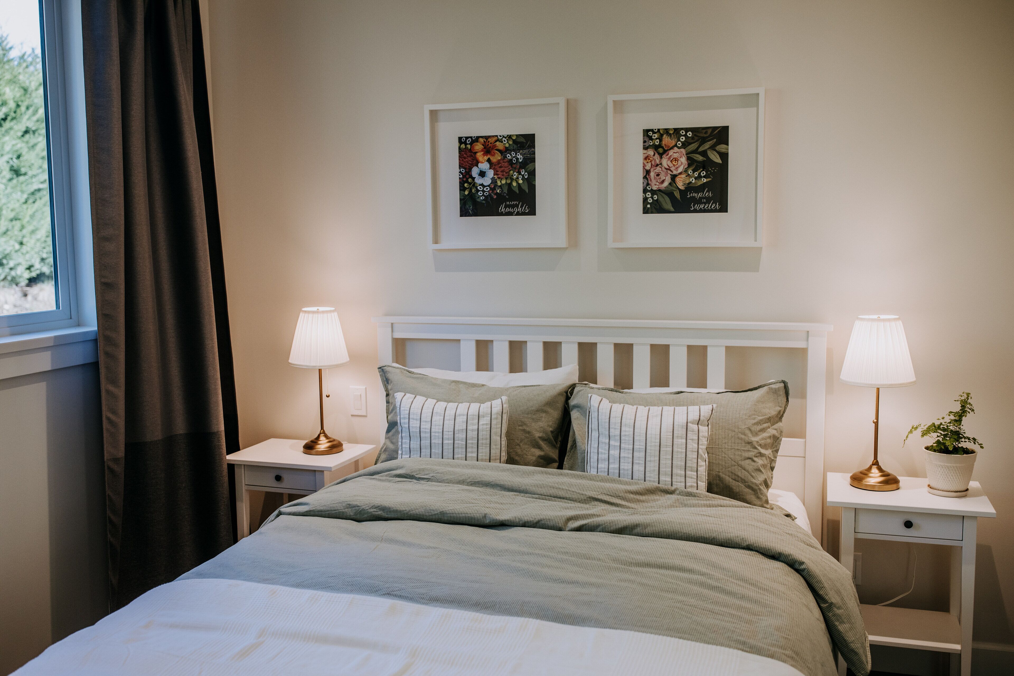 2 bedrooms, iron/ironing board, travel crib, free WiFi