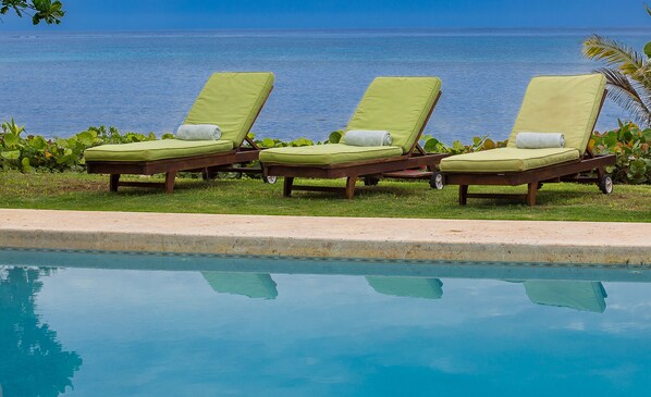Pool - Mai Tai Villa, silver sand (Duncans)