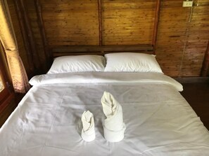 Free WiFi, bed sheets