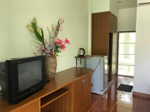 Eenvoudige tweepersoonskamer | Kamervoorziening