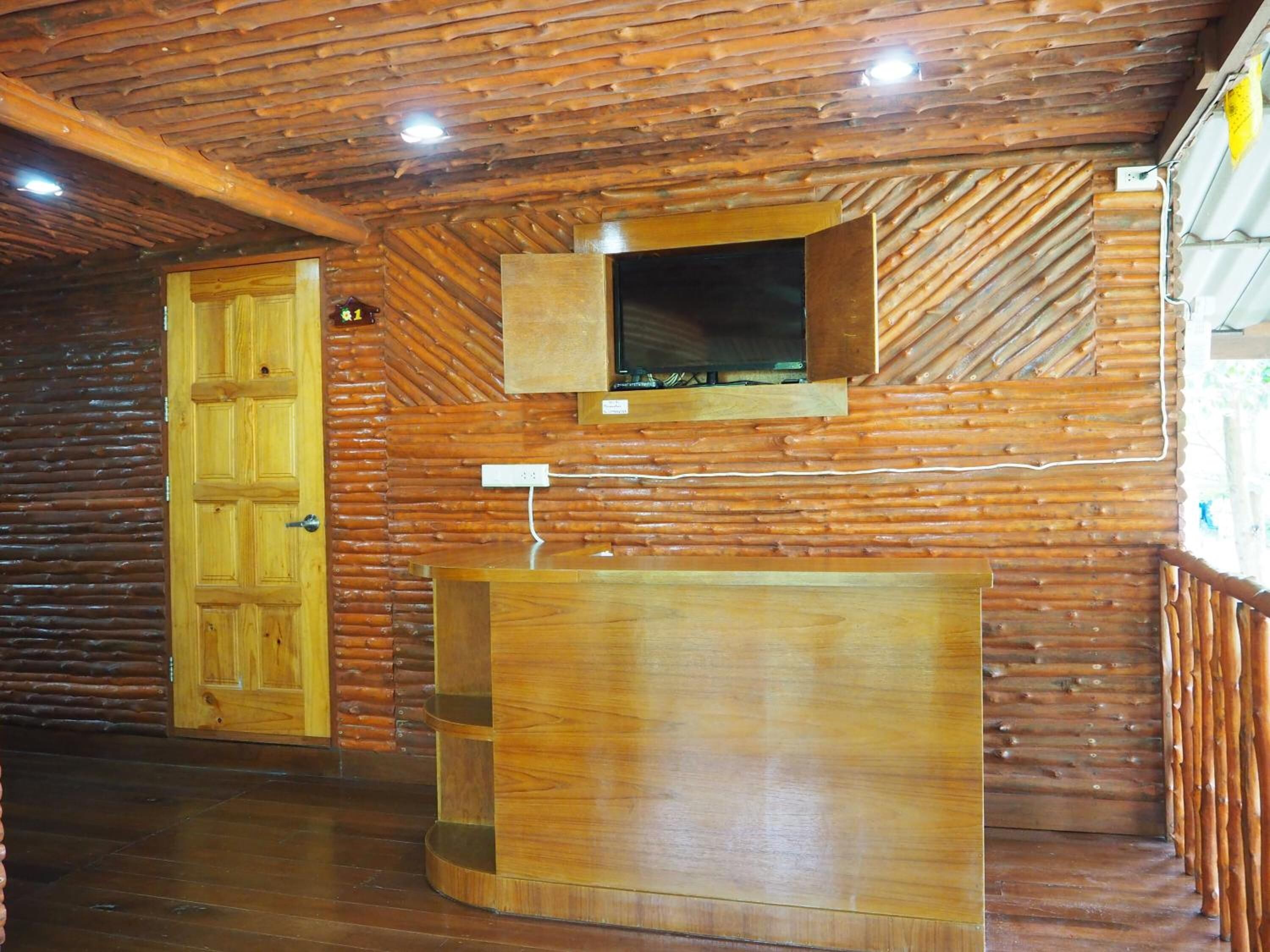 32-inch flat-screen TV with satellite channels, TV