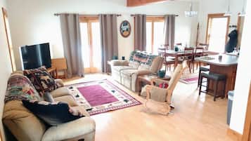 Smart TV, DVD player