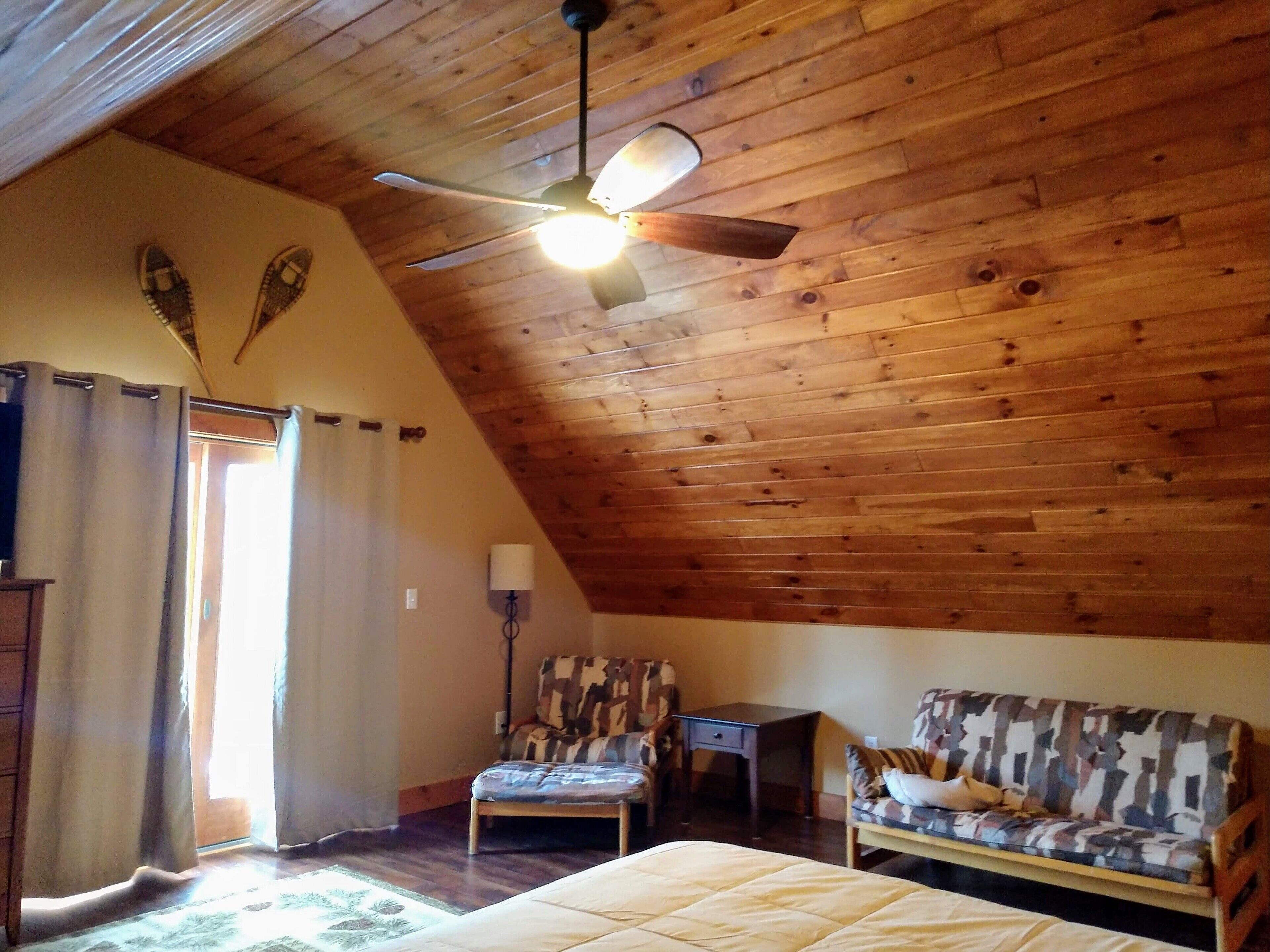 3 bedrooms, desk, free WiFi, bed sheets