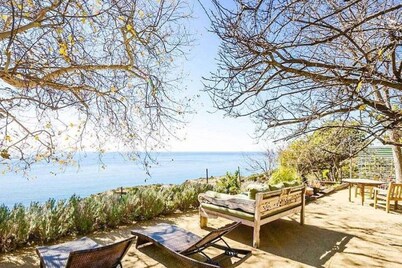 Panoramic Ocean View, 7 bedroom Gated Villa, Pool & Tennis Court (2 buildings)