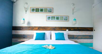 --- AIGUE-MARINE ---