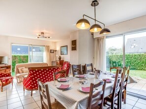 Interior - Grah Moullac by Interhome (Carnac)