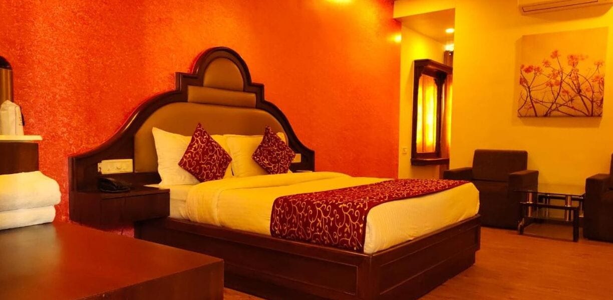 Minibar, individually furnished, free WiFi, bed sheets