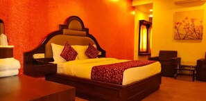 Minibar, ameublement unique, accĂšs au Wi-Fi (inclus), literie fournie