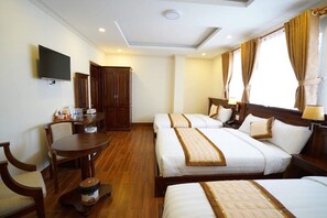 Deluxe Family Room | Free minibar, desk, laptop workspace, free WiFi - Thuy Hien Hotel (Da Lat)