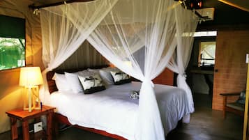 Egyptian cotton sheets, premium bedding, down duvets, free WiFi