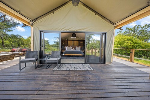 Little Africa Safari Lodge
