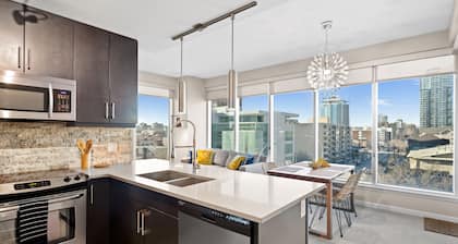 GLOBALSTAY. Modern Downtown Condos. Free parking
