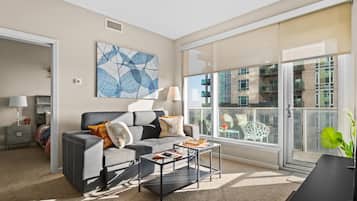 Superior Apartment, 2 Bedrooms, 2 Bathrooms, City View | Living area | 43-inch flat-screen TV with cable channels, TV, Netflix