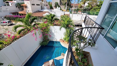 Spacious modern apartment Golden Zone 2F