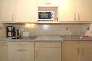 Uklassifisert bilde, 3 av 10, knapp