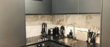 Fridge, microwave, oven, stovetop