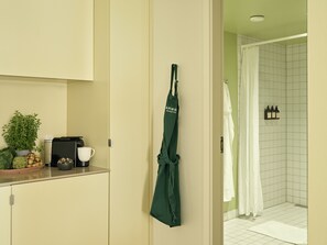 Superior One-Bedroom Apartment for 4 | 1 dormitorio, escritorio, espacio para trabajar con un portátil